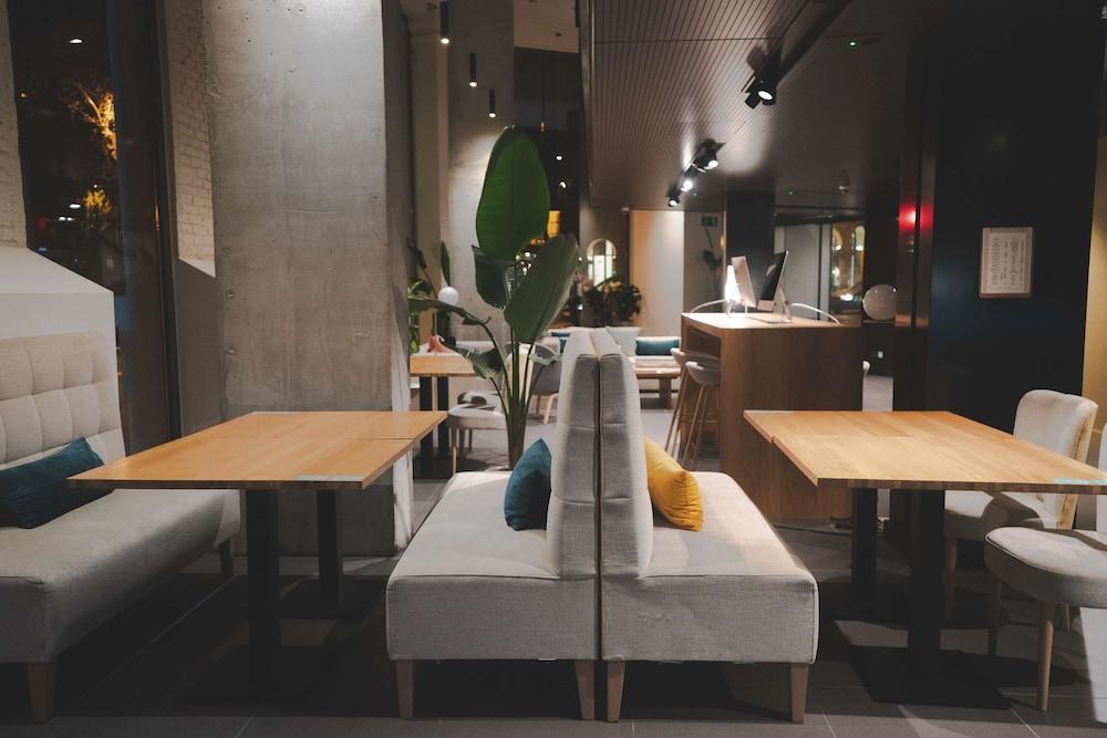Occidental Diagonal 414 Hotel Барселона Екстериор снимка